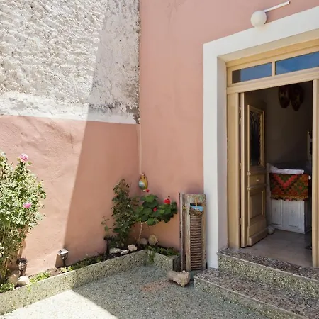 Traditional Karpathian House Casa de Férias *