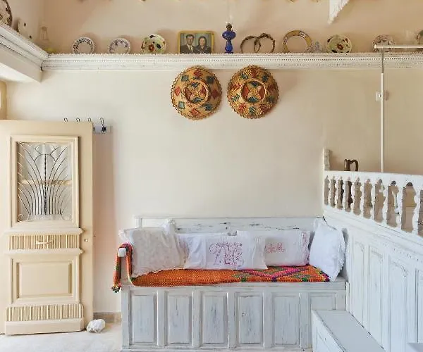 بيت للعطل Traditional Karpathian House Menetaí