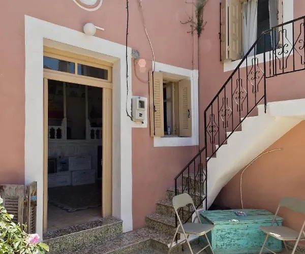 Traditional Karpathian House Menetaí