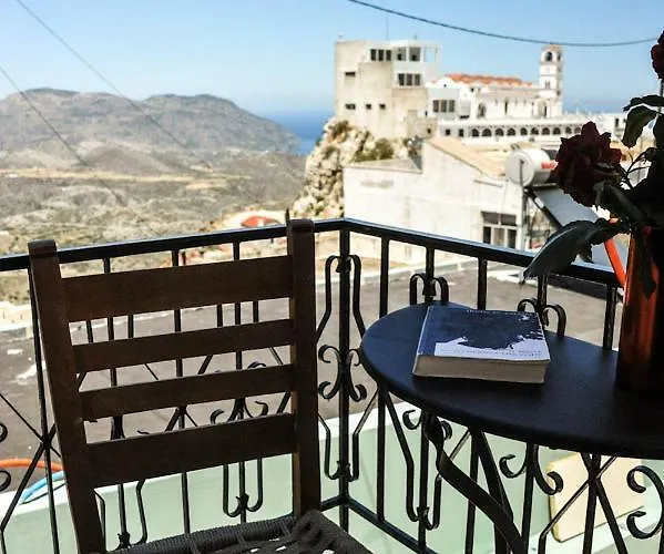 Traditional Karpathian House Menetaí